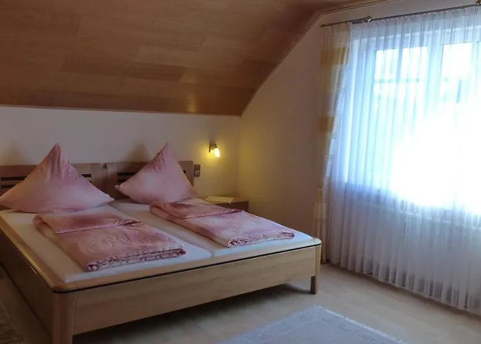 Ferien Melcher * זלטינגן-רכטינג