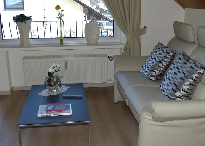 Ferien Melcher * זלטינגן-רכטינג